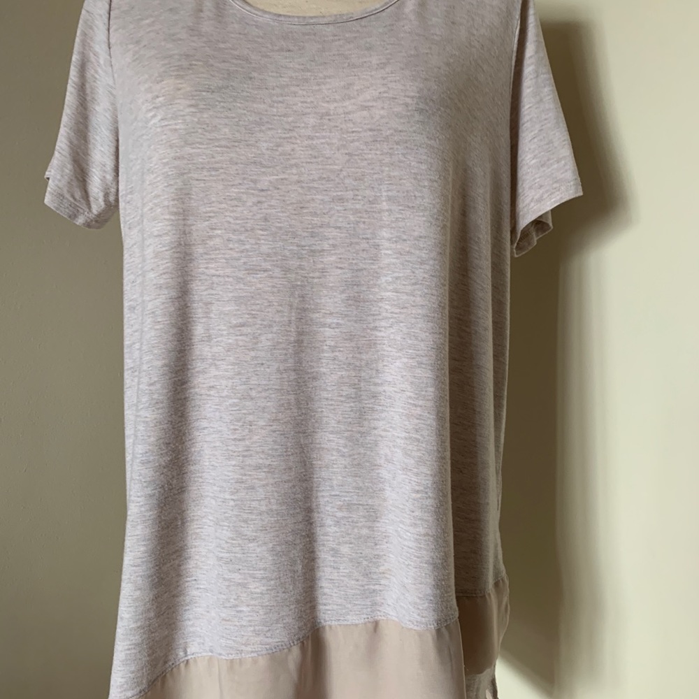 Beige Short Sleeve Top w/Tie on Back Collar